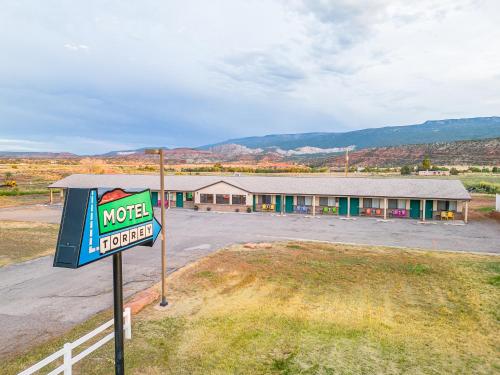 Motel Torrey,Loa>>Bicknell,2 star