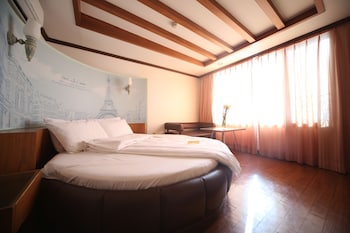 nova motel