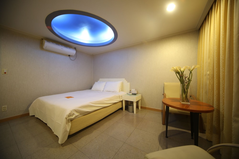nova motel