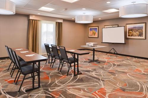 hampton inn el centro