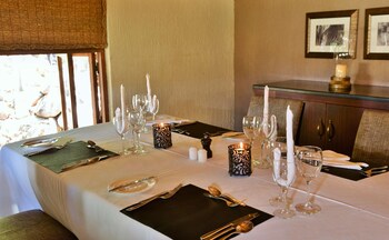 Tshukudu Bush Lodge,Ledig>>Bojanala,4 star