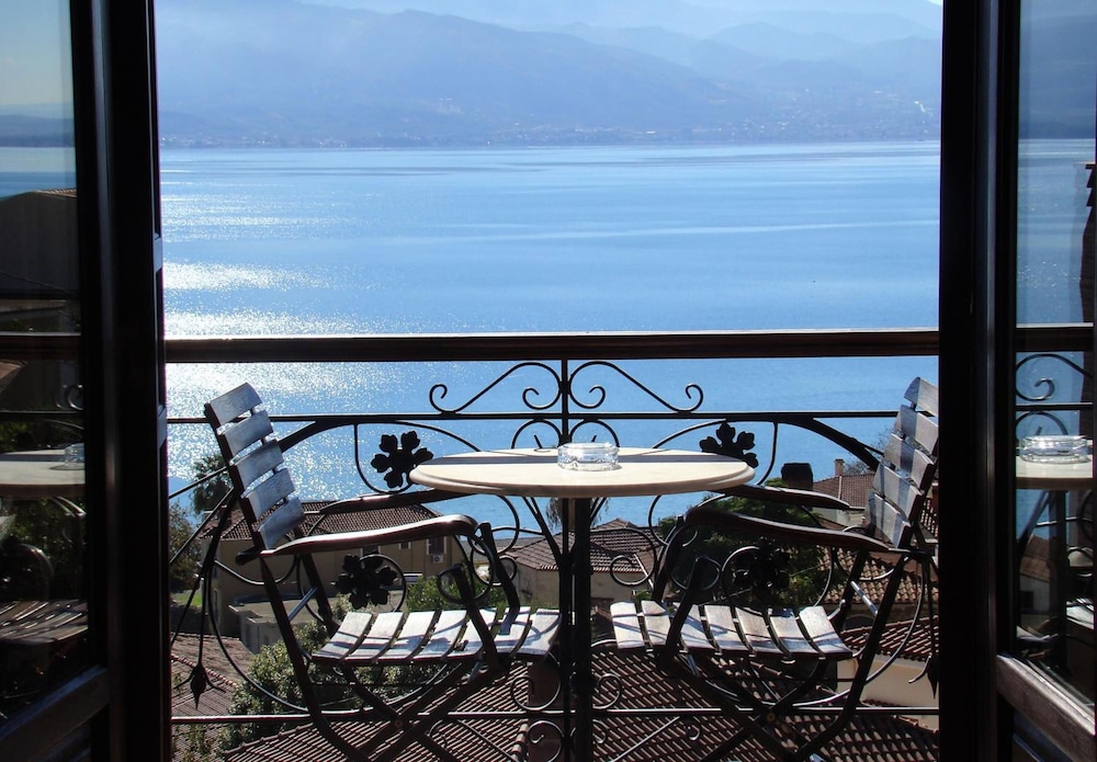 ilion hotel
