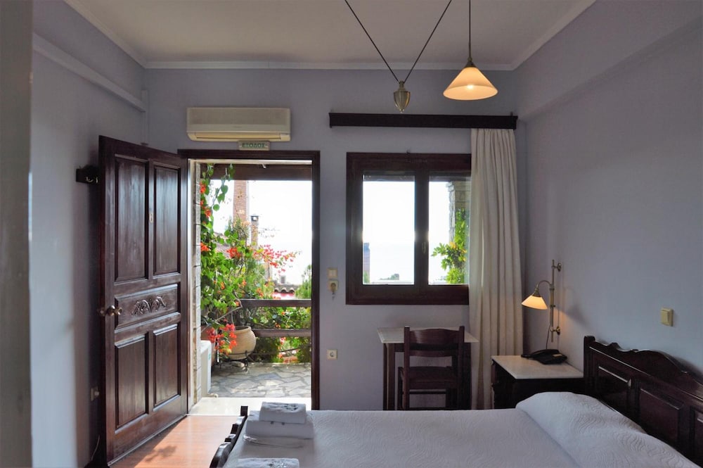 ilion hotel