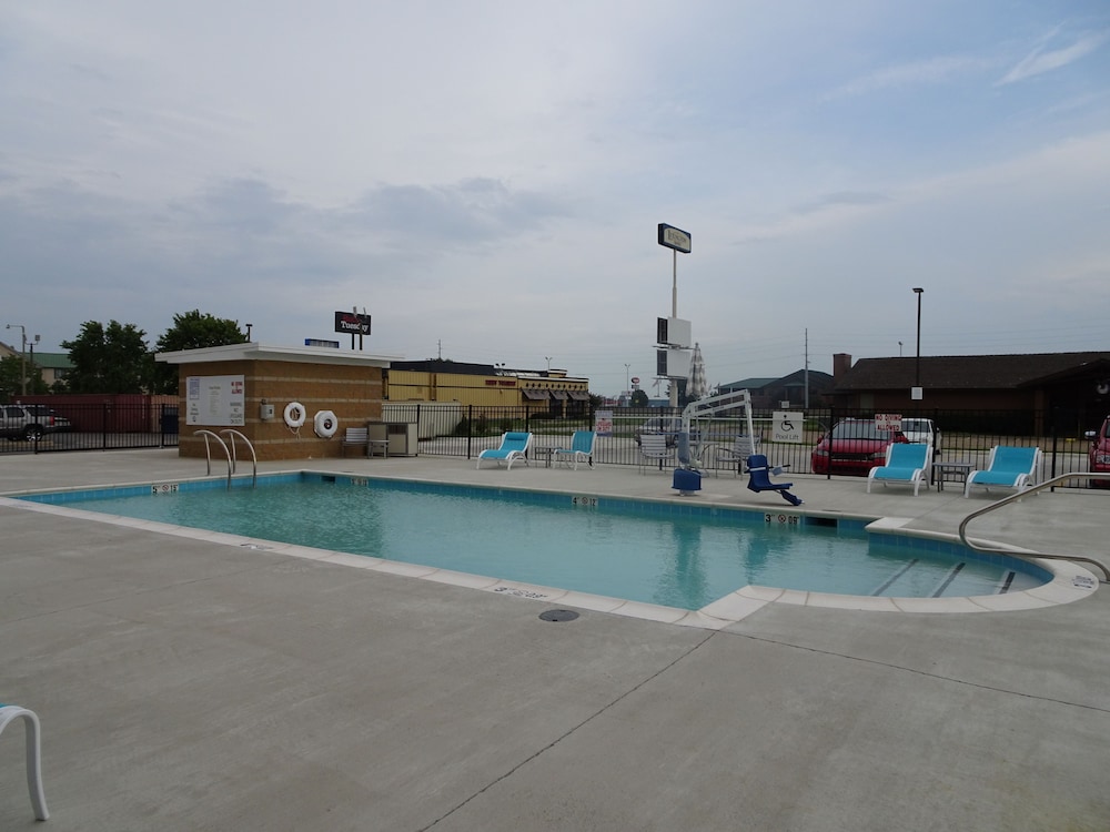 holiday inn jonesboro by ihg