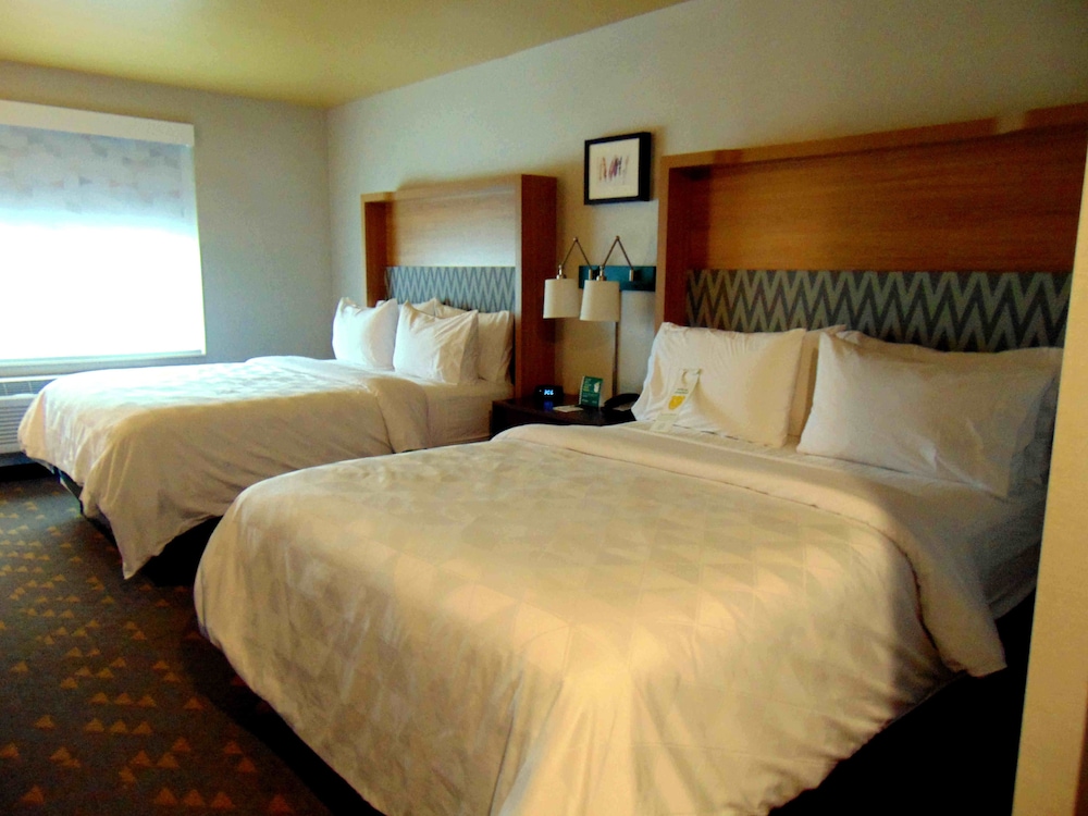 holiday inn jonesboro by ihg