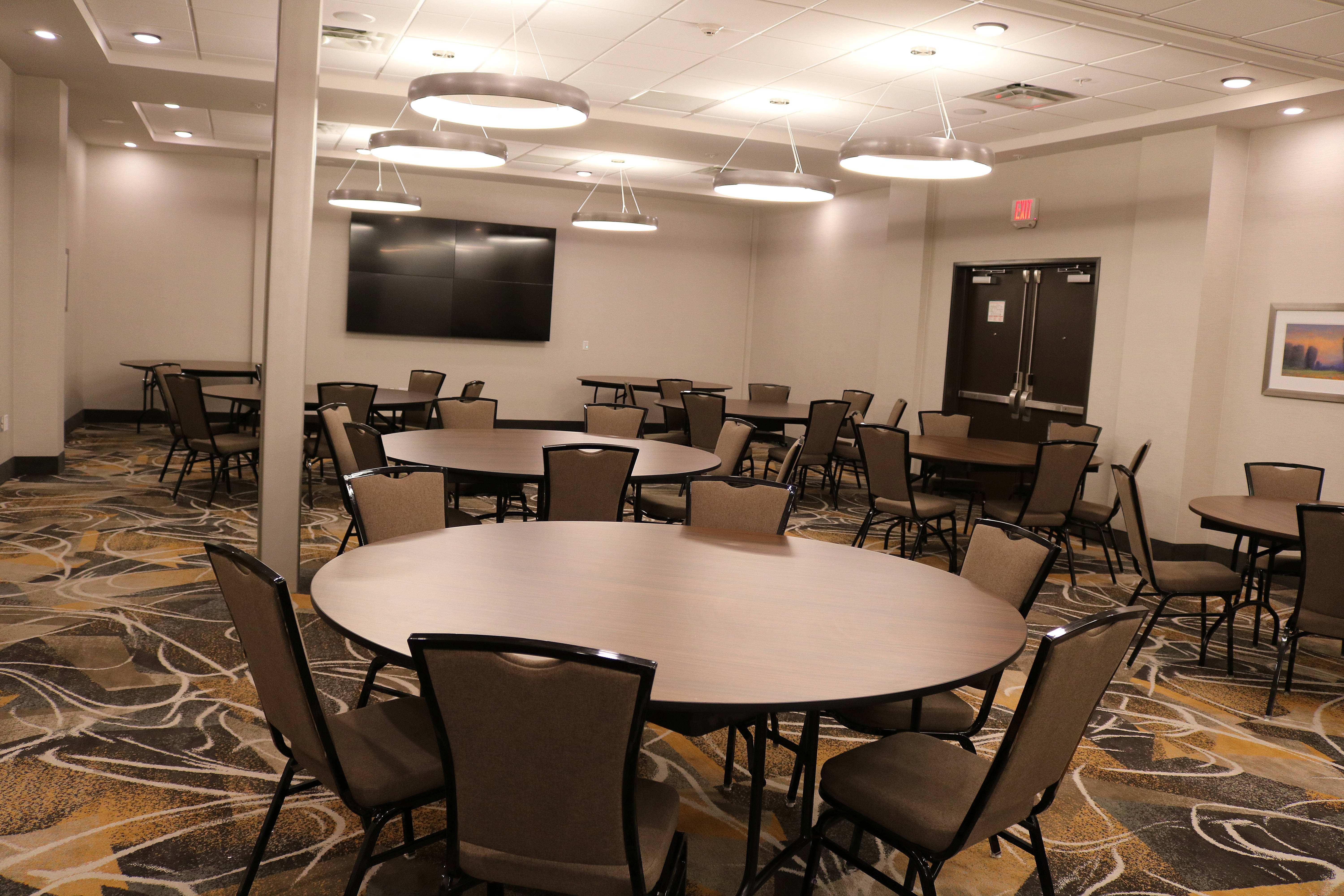 holiday inn jonesboro by ihg