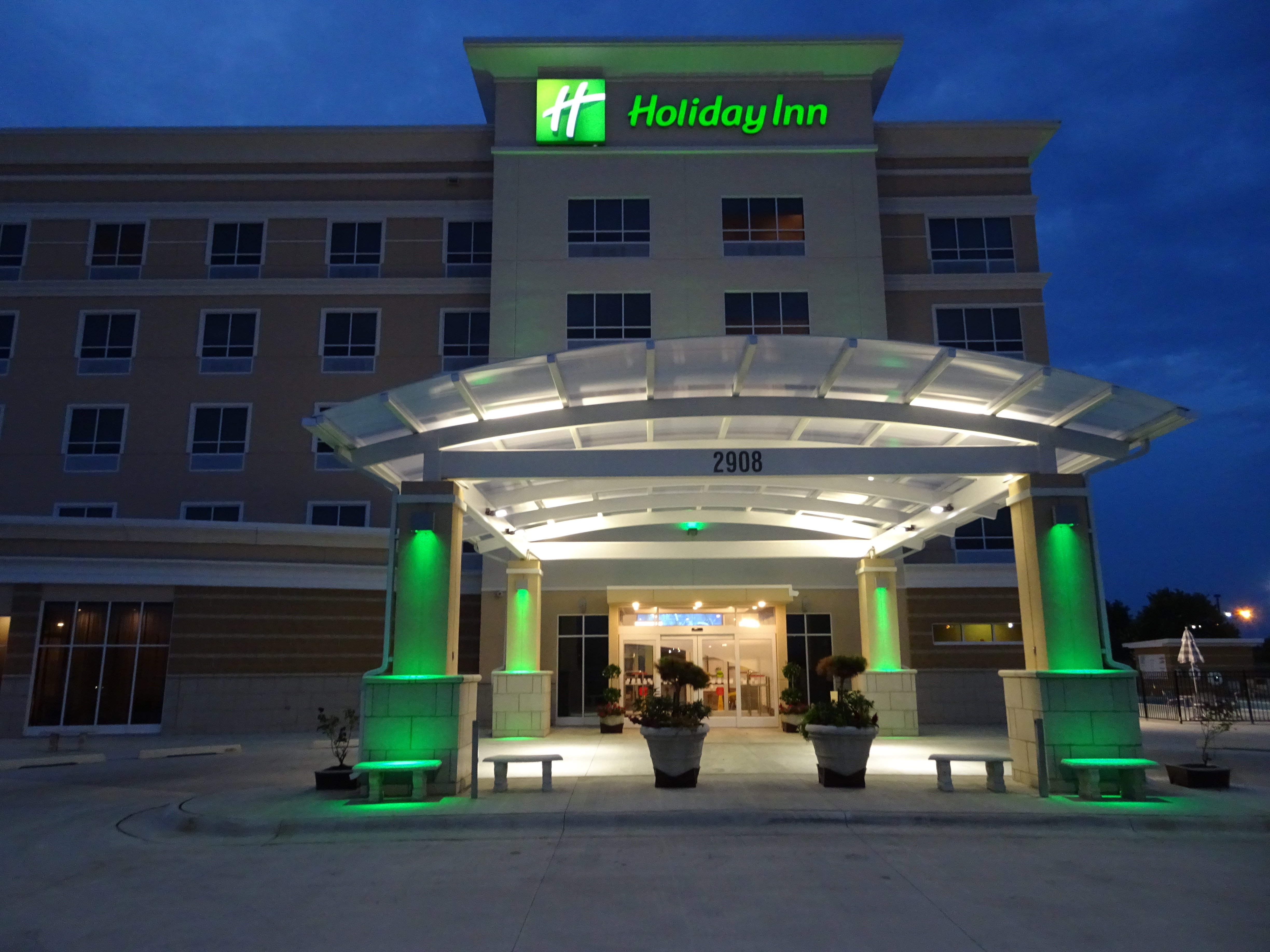 holiday inn jonesboro by ihg