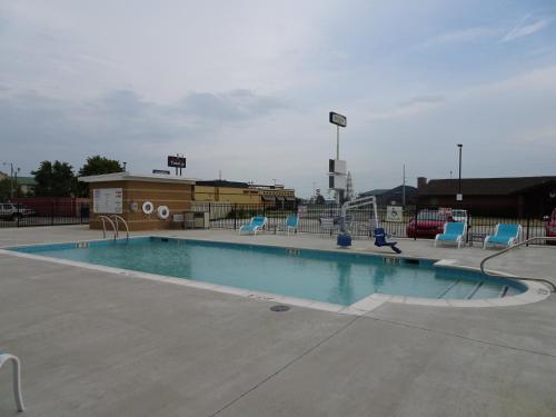 holiday inn jonesboro by ihg