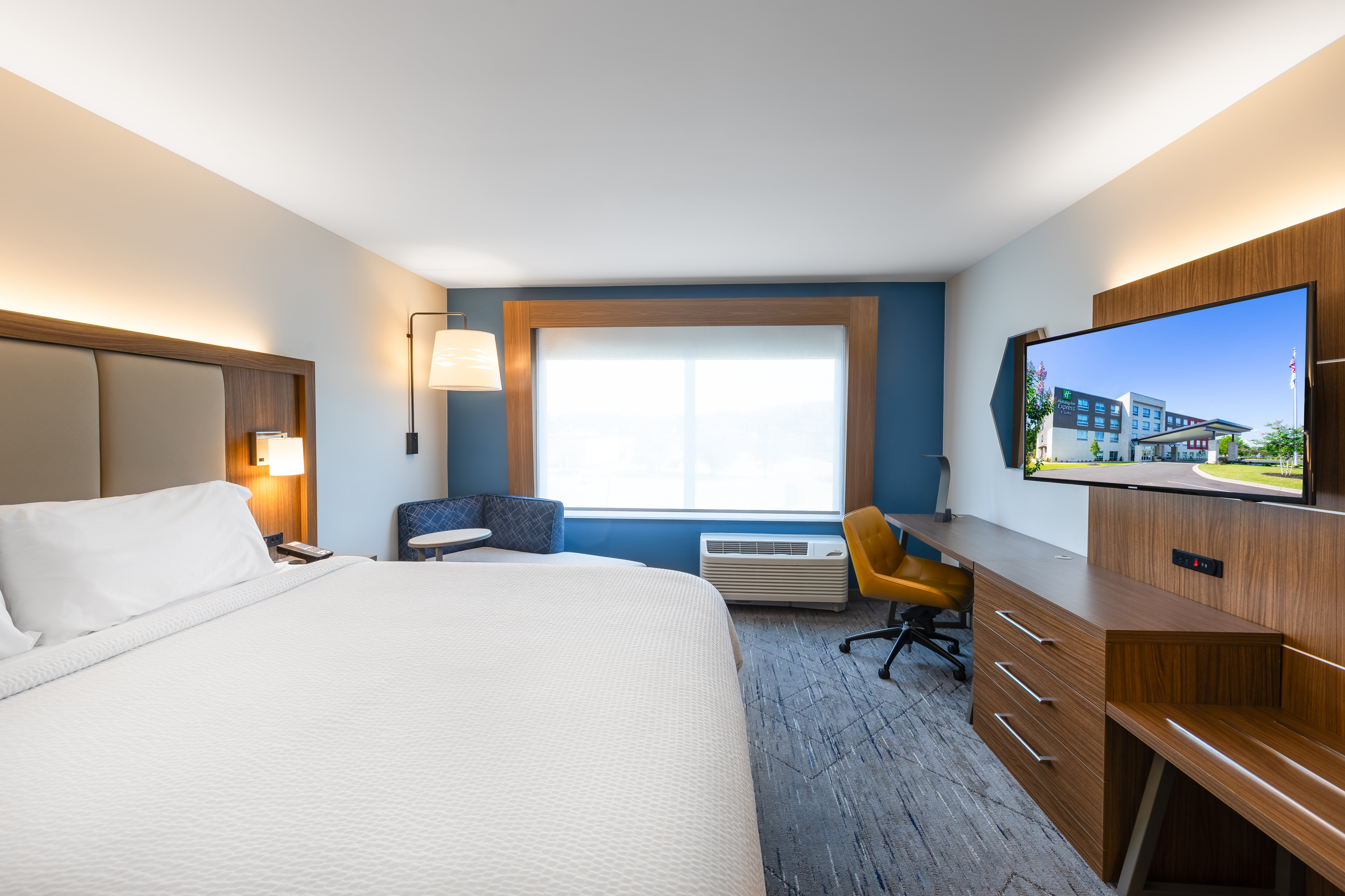 holiday inn express and suites greenwood mall by ihg