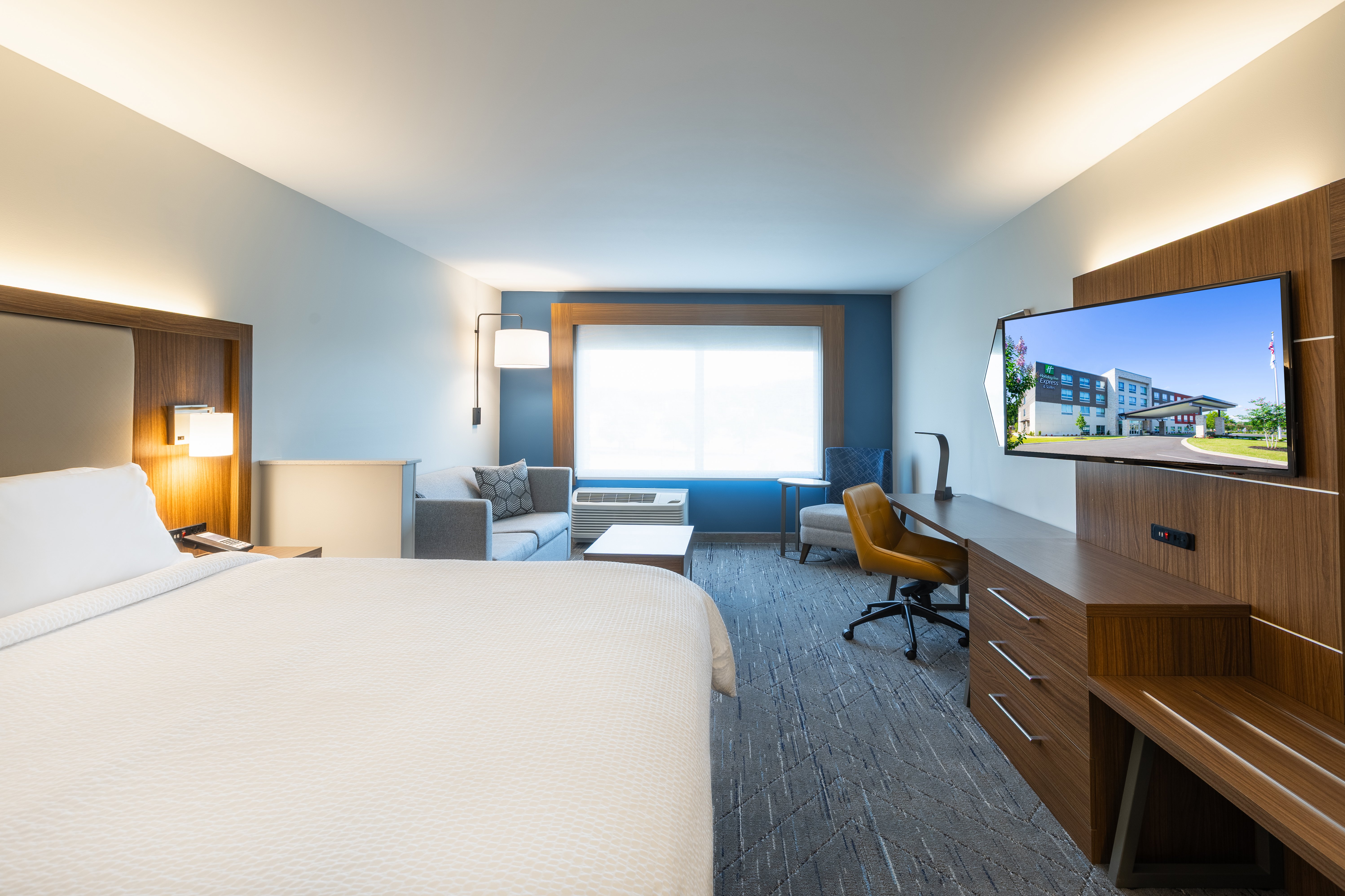 holiday inn express and suites greenwood mall by ihg