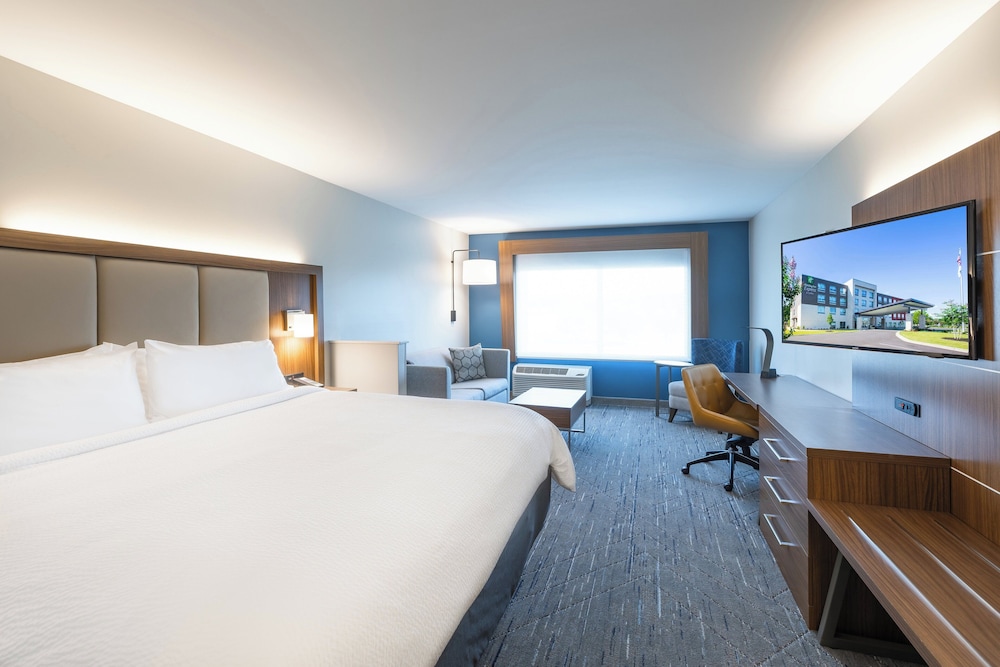 holiday inn express and suites greenwood mall by ihg