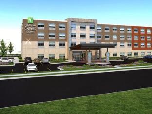 holiday inn express and suites greenwood mall by ihg