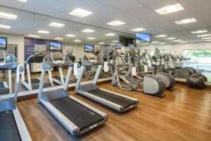 holiday inn express and suites greenwood mall by ihg
