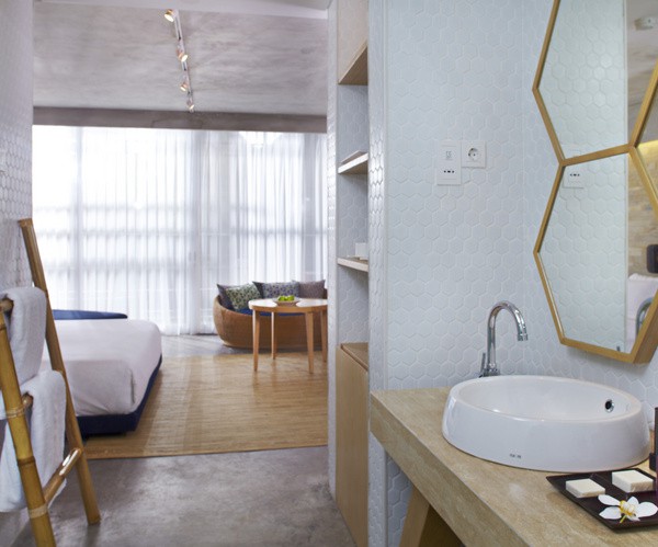 cross paasha bali seminyak