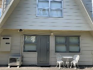 colonial motel