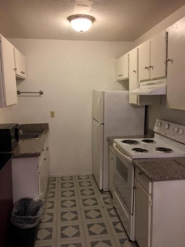 ranch house inn and suites