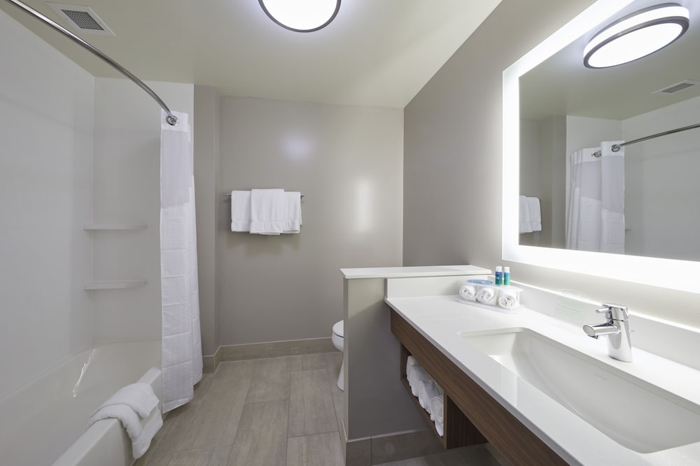 holiday inn express and suites hermiston downtown by ihg