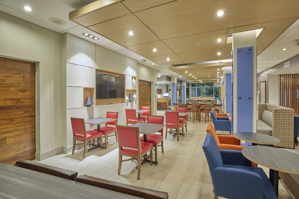 holiday inn express and suites hermiston downtown by ihg