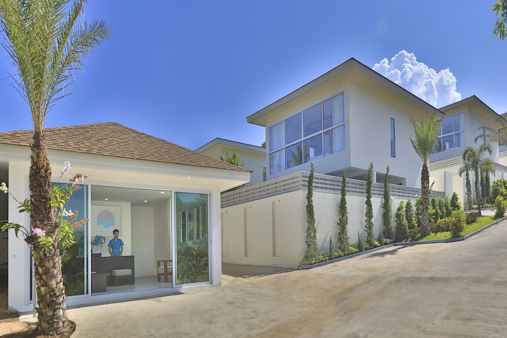 samui blue orchid adult only