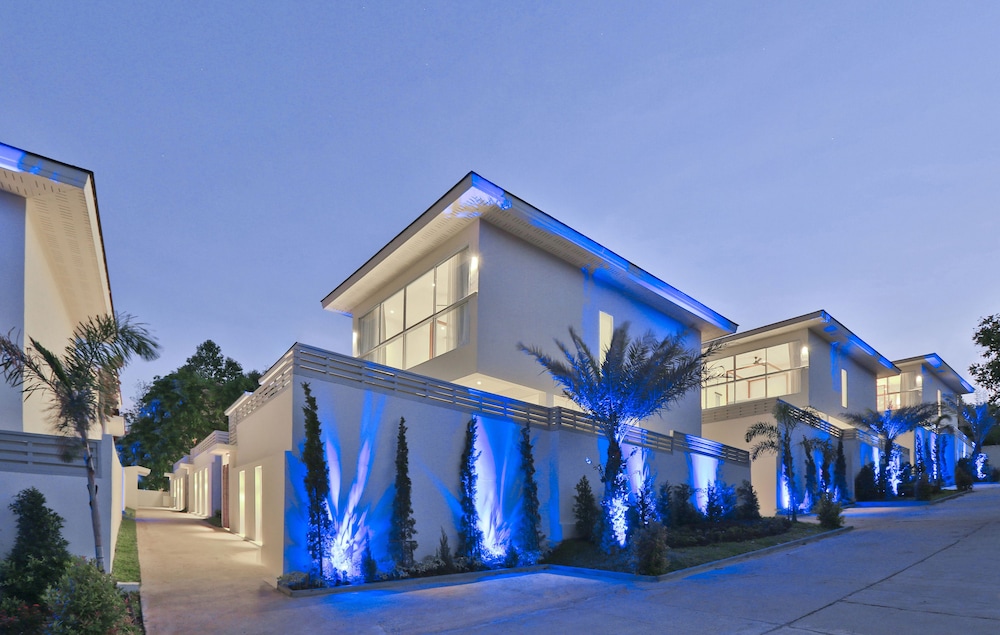 samui blue orchid adult only