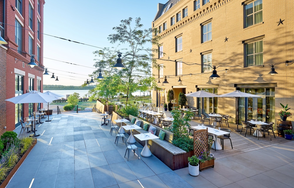 hotel indigo old town alexandria by ihg