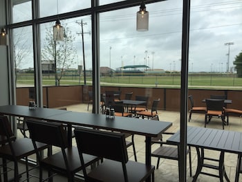 holiday inn express and suites mckinney frisco east