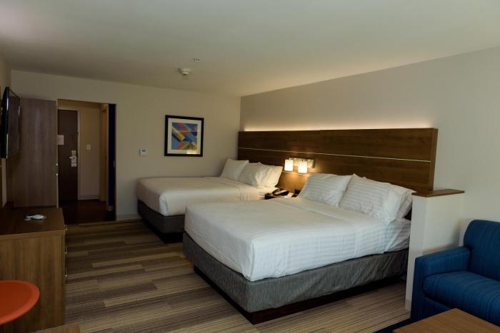 holiday inn express and suites mckinney frisco east