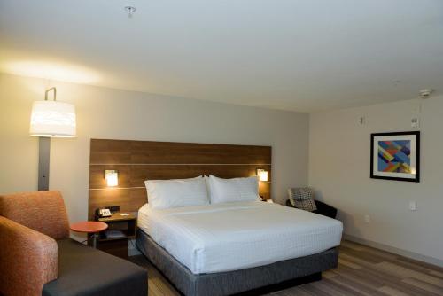 holiday inn express and suites mckinney frisco east
