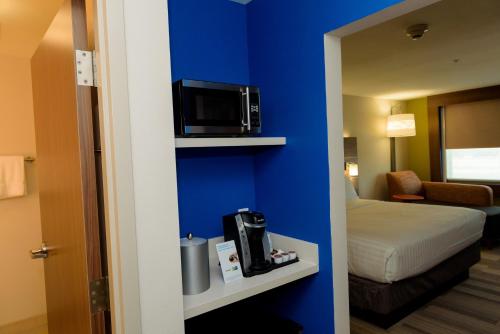 holiday inn express and suites mckinney frisco east