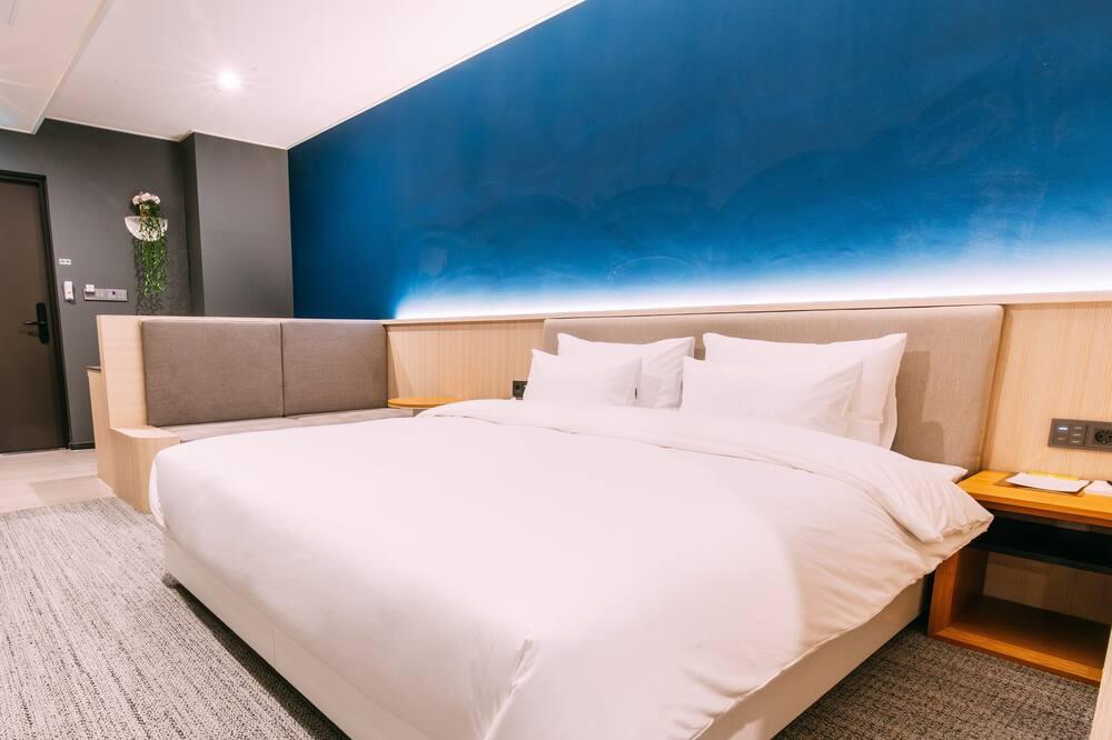 hound hotel busan station