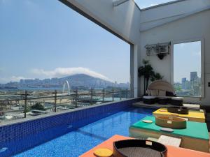 hound hotel busan station