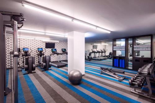 aloft long island city manhattan view