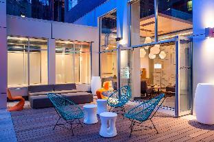 aloft long island city manhattan view