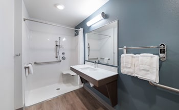 woodspring suites houston iah airport