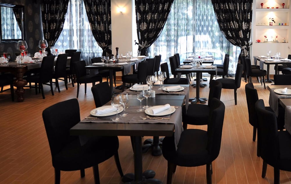 hotel iliana