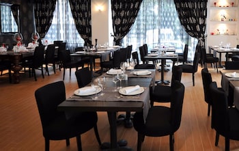 hotel iliana