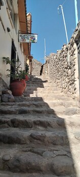 ollantaytampu hostel patacalle