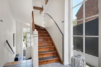 sweethome guesthouse