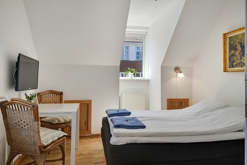 sweethome guesthouse