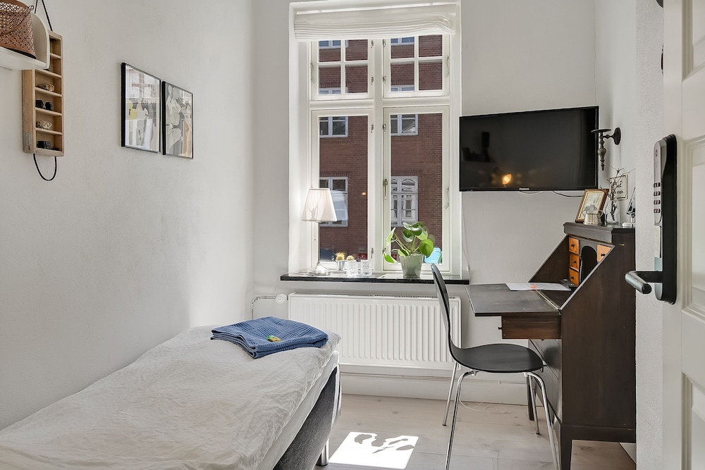 sweethome guesthouse