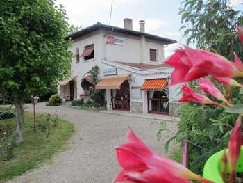 Hostellerie Du Parc,Estancarbon>>Beauchalot,2 star