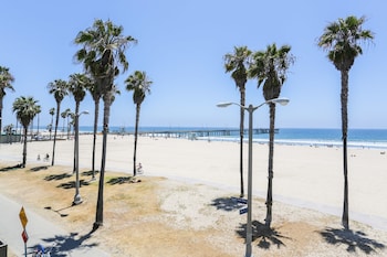 venice on the beach hotel