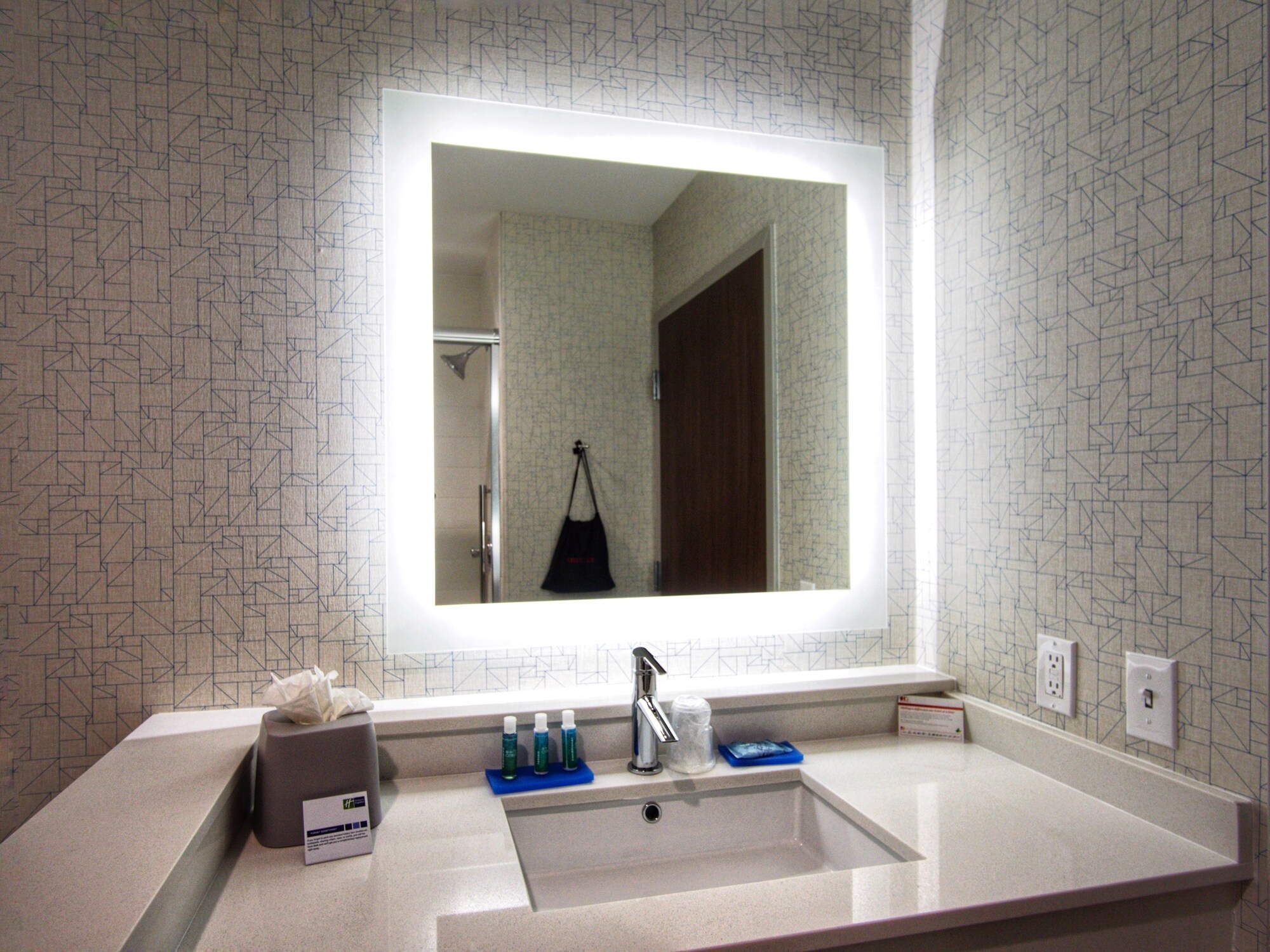 holiday inn express and suites moore by ihg