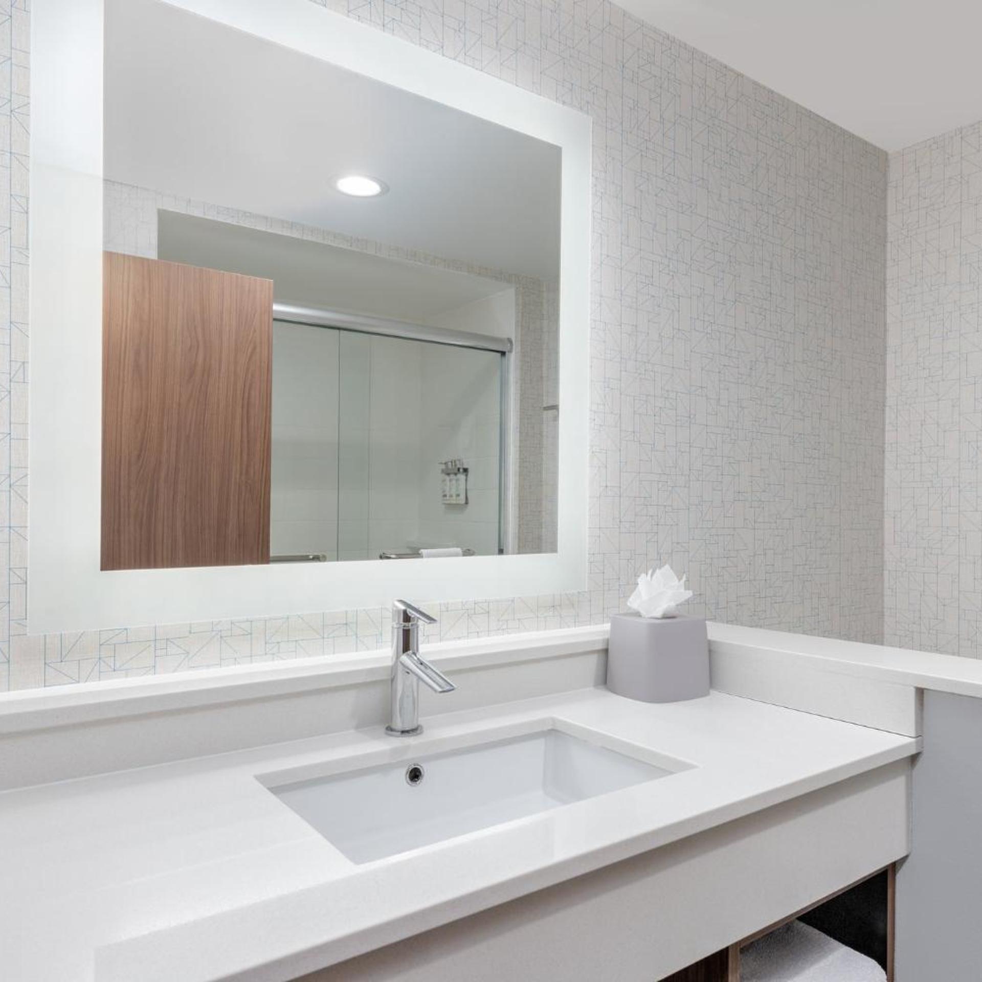 holiday inn express and suites moore by ihg