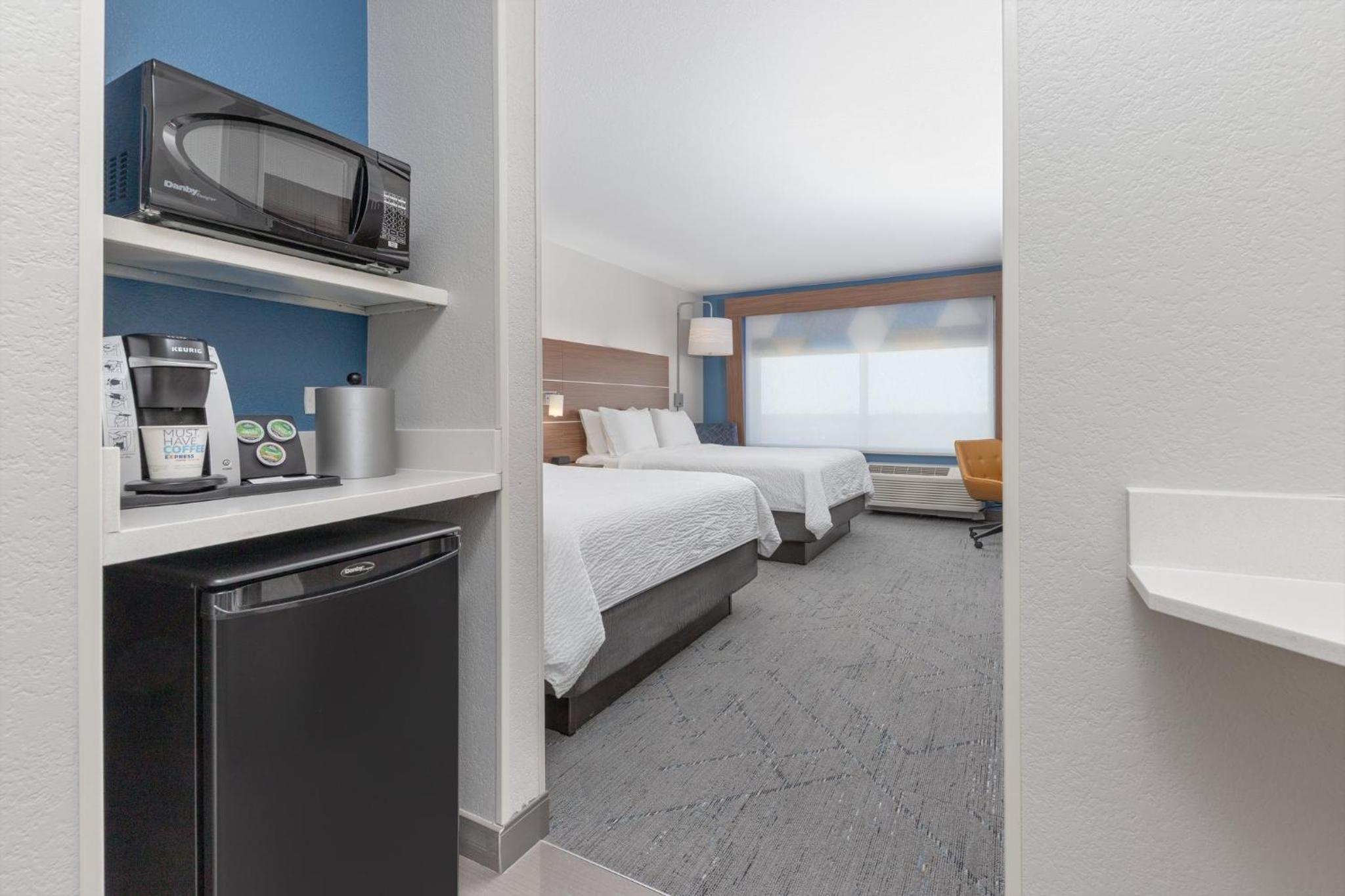 holiday inn express and suites moore by ihg
