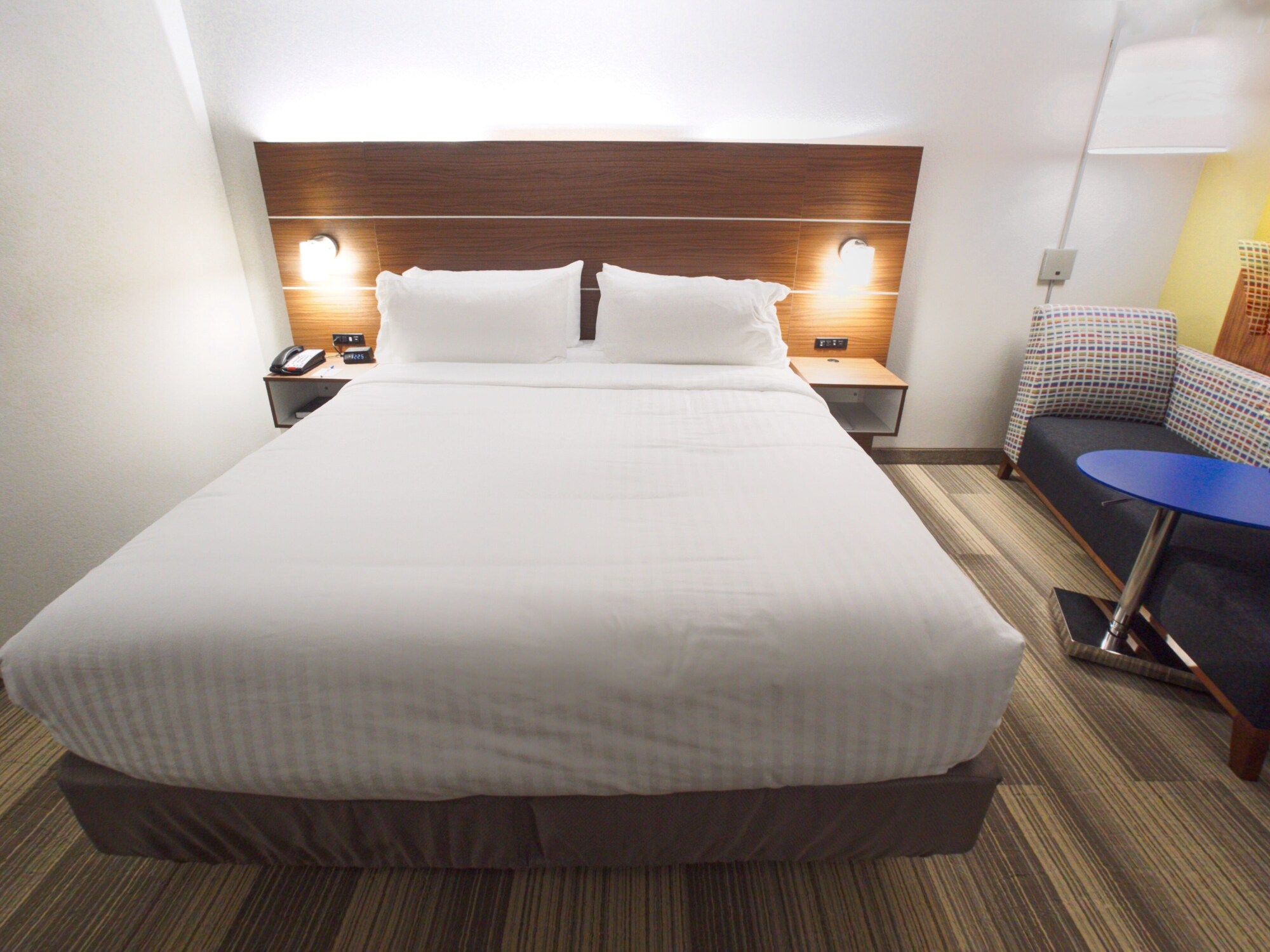 holiday inn express and suites moore by ihg
