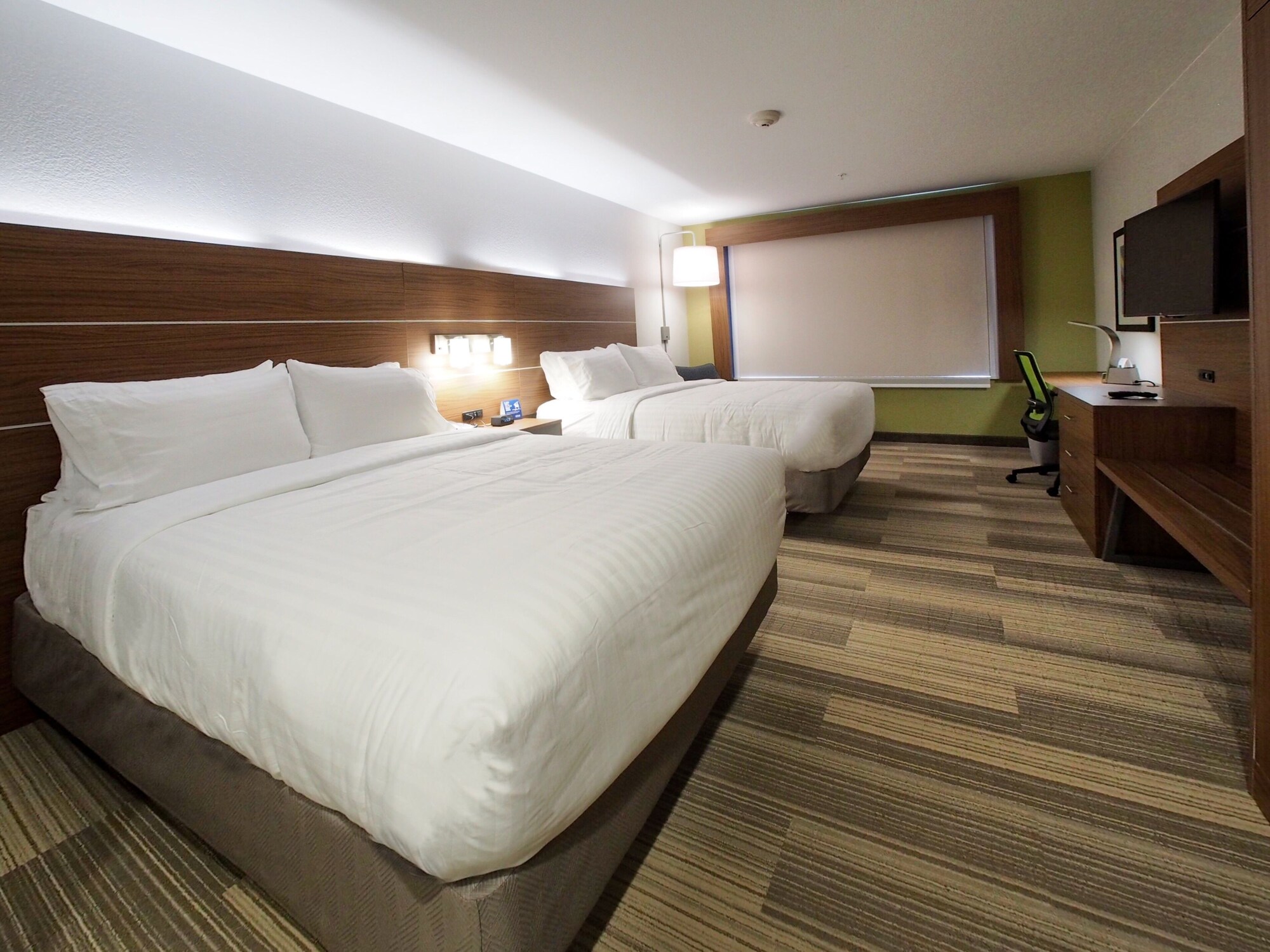 holiday inn express and suites moore by ihg