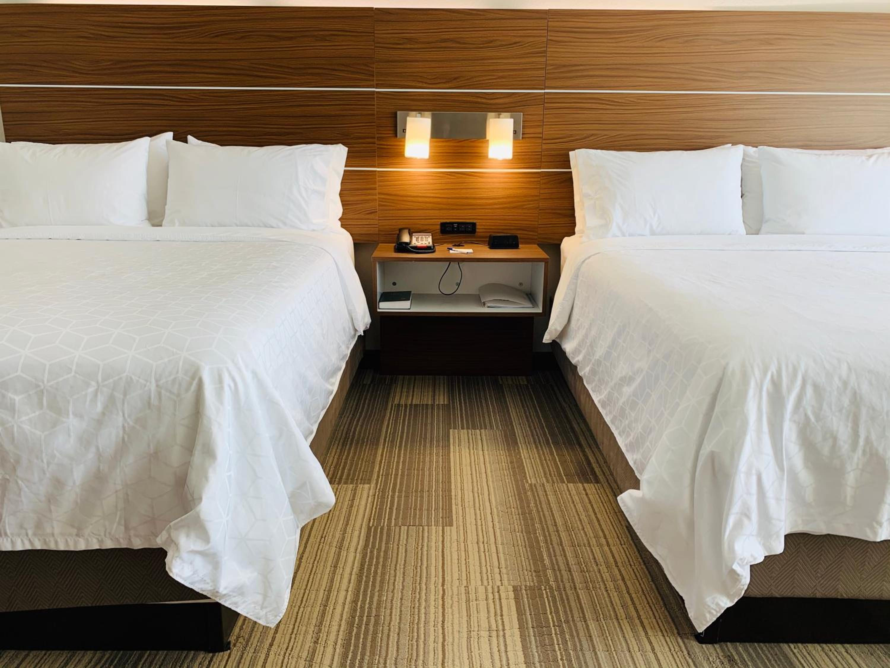 holiday inn express and suites moore by ihg