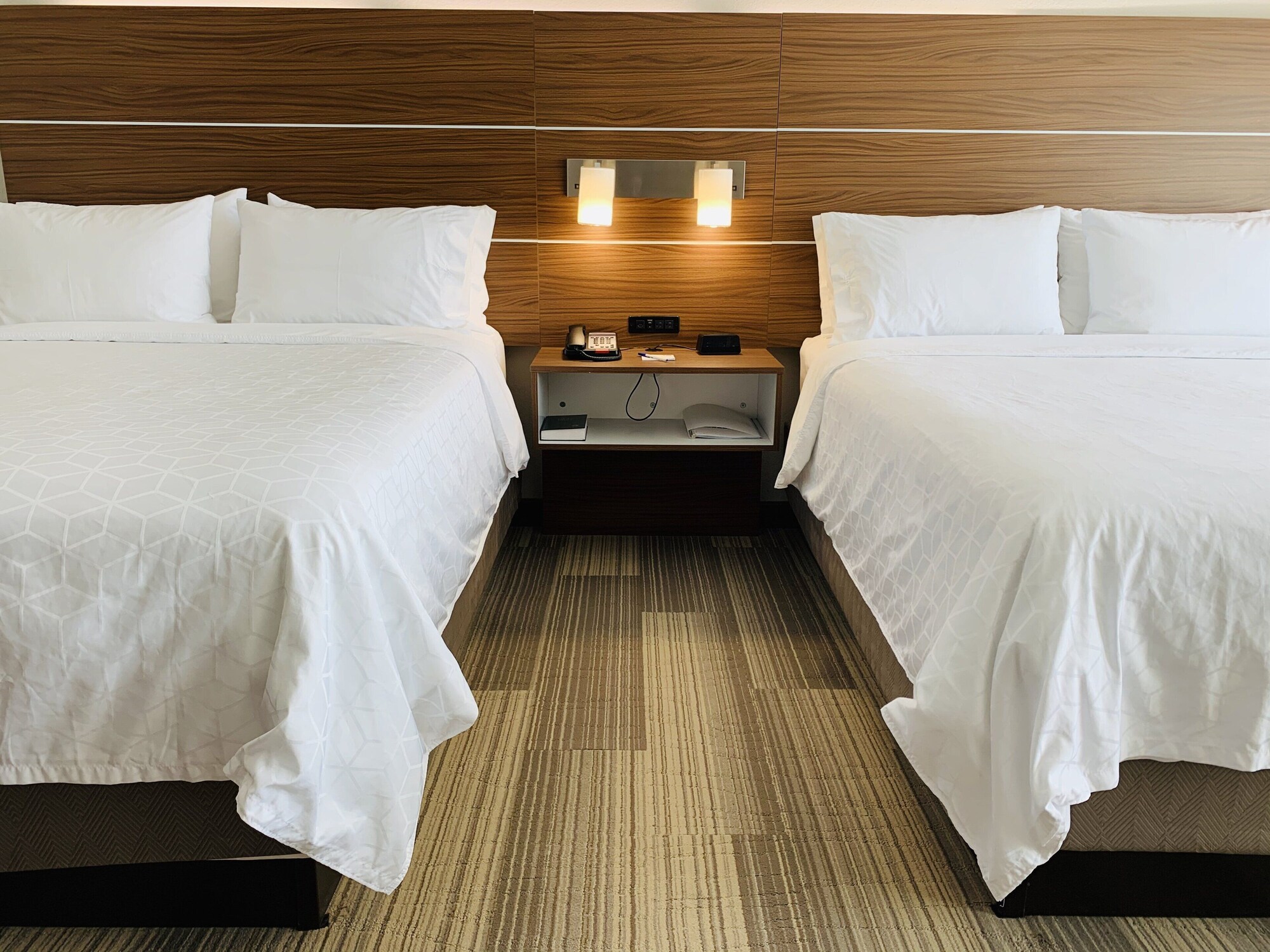 holiday inn express and suites moore by ihg