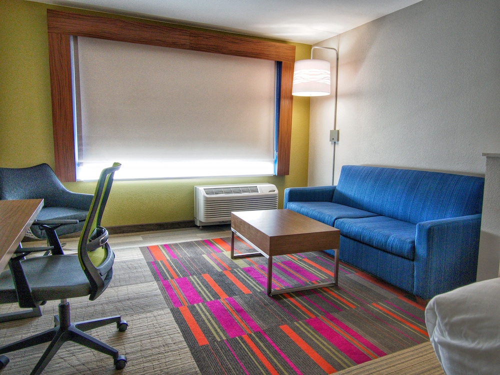 holiday inn express and suites moore by ihg
